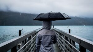 Regen im Sommer im wohl verdienten Urlaub kann vieles vermasseln, doch es gibt Alternativen zu Strand und Stadtspaziergang.