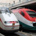 Zwei italienische Schnellzüge nebeneinander